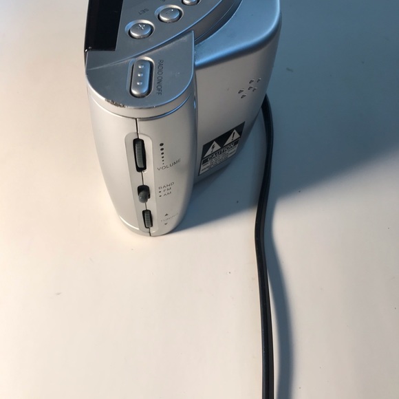 Alarm clock - Picture 5 of 7